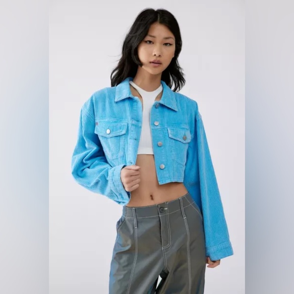 BDG Carissa Corduroy Cropped Jacket. Size M, blue